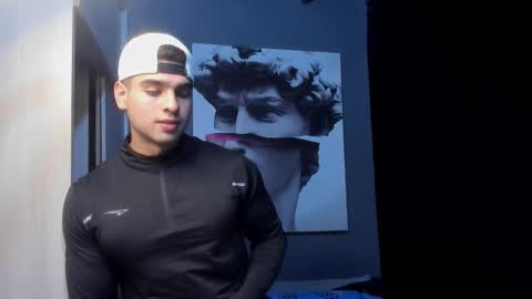 Snapshot of nicolasmuscle chatting on March 20, 4:12 pm Andres online show from March 20, 4:12 pm