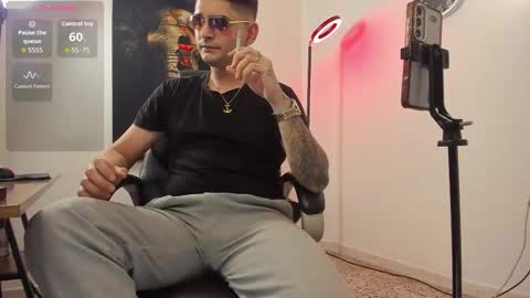 Nicolas Fellener online show from October 27, 4:27 am