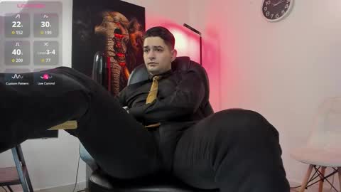 Nicolas Fellener online show from November 10, 4:00 am