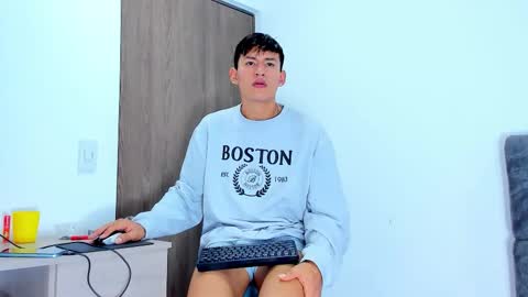 nicolastorres__ online show from November 2, 8:44 pm