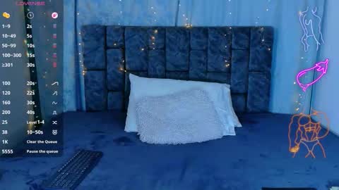 nicolastorres__ online show from May 30, 7:05 am