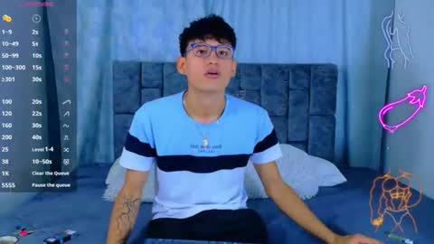 nicolastorres__ online show from June 12, 2:43 am