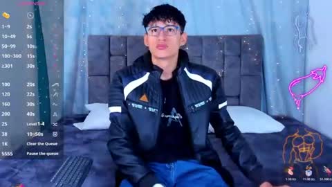 nicolastorres__ online show from June 23, 4:21 am