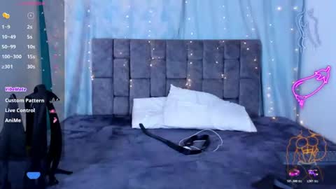 nicolastorres__ online show from June 29, 4:30 am