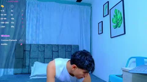 nicolastorres__ online show from July 22, 4:04 am