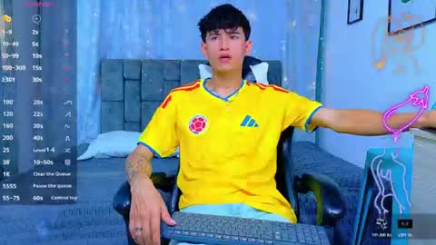 nicolastorres__ online show from July 26, 2:09 am