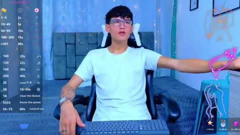 nicolastorres__ online show from July 30, 1:15 am