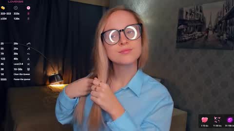 Snapshot of nicolavanderbie chatting on November 6, 6:42 pm Nicoletta online show from November 6, 6:42 pm