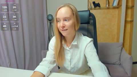 Snapshot of nicolavanderbie chatting on November 22, 7:35 pm Nicoletta online show from November 22, 7:35 pm