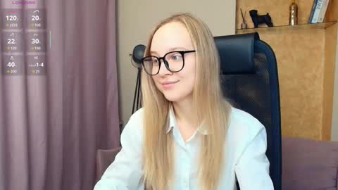 Snapshot of nicolavanderbie chatting on November 27, 7:27 pm Nicoletta online show from November 27, 7:27 pm