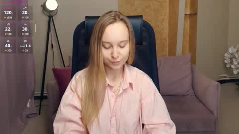 Snapshot of nicolavanderbie chatting on December 19, 7:10 pm Nicoletta online show from December 19, 7:10 pm