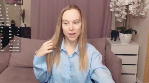 Nicoletta online show from February 2, 7:01 pm