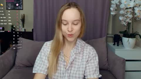 Nicoletta online show from February 16, 7:10 pm