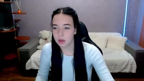 Nicole online show from October 6, 8:56 am