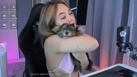 Snapshot of nicole_baker69 chatting on February 3, 10:37 pm Hi Im Ana FOLLOW ME ON IG Analee online show from February 3, 10:37 pm