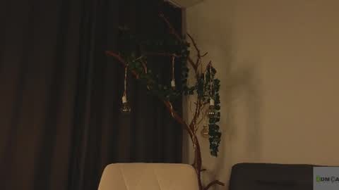 Nicole online show from June 20, 8:55 pm
