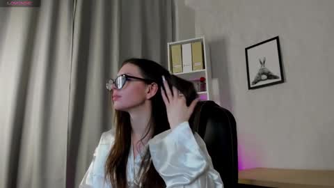 GMT7TueWedThSu 0300am-0900am. Sa 1000am-0400pm online show from March 6, 11:20 pm