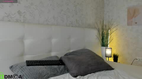 GMT7TueWedThSu 0300am-0900am. Sa 1000am-0400pm online show from September 21, 8:54 pm