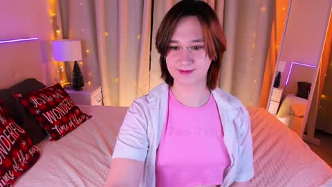 Nicole online show from January 11, 2:15 pm