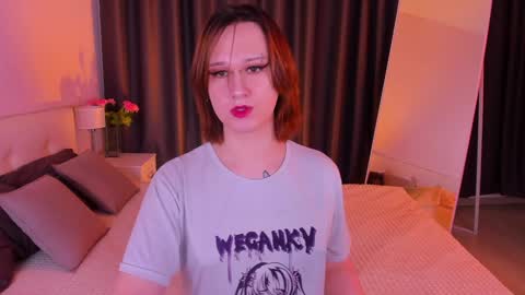 Nicole online show from February 1, 11:32 am