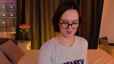 Nicole online show from February 25, 7:47 pm