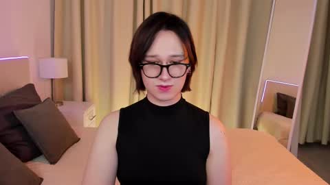 Nicole online show from February 26, 10:58 am