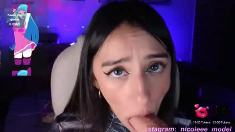 Nicole online show from December 4, 1:47 am