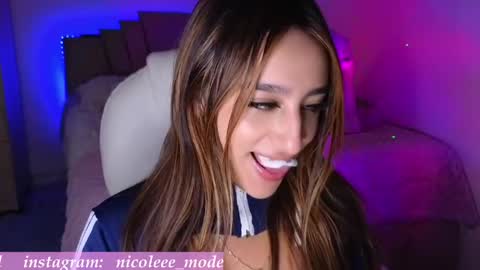 Nicole online show from May 26, 6:37 pm