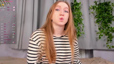 Nicole Grifin online show from December 11, 1:17 pm