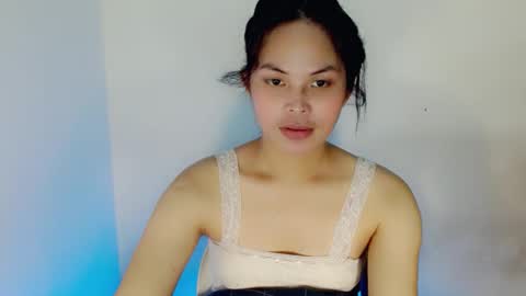 nicole_kiss01 online show from December 3, 1:32 pm
