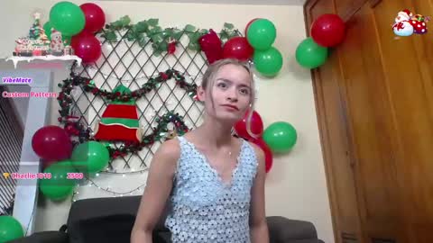 Nicole Santana online show from December 27, 1:53 am