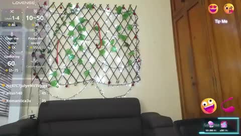 Nicole Santana online show from February 8, 10:19 pm