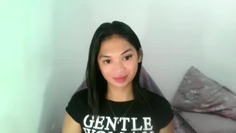 NICOLE online show from March 7, 3:39 pm