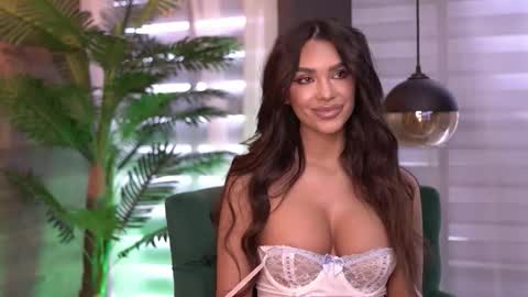 Snapshot of nicoledevin chatting on September 26, 7:45 am Nicole online show from September 26, 7:45 am