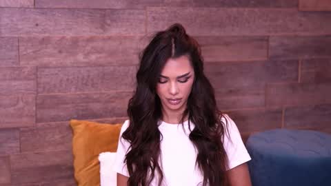 Snapshot of nicoledevin chatting on October 10, 7:29 am Nicole online show from October 10, 7:29 am