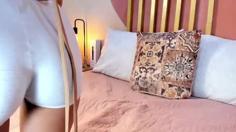 N i c o l e  online show from November 26, 7:48 pm