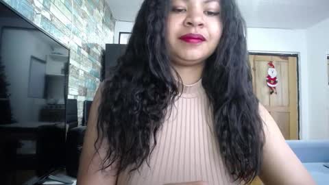 Snapshot of nicoleebon chatting on November 28, 9:17 pm Nicole online show from November 28, 9:17 pm