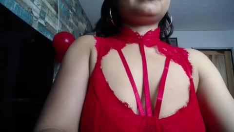 Nicole online show from March 5, 1:07 pm