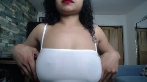 Nicole online show from June 9, 1:12 pm