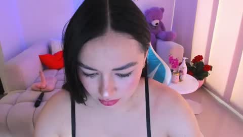 Nicolle online show from June 24, 10:53 pm