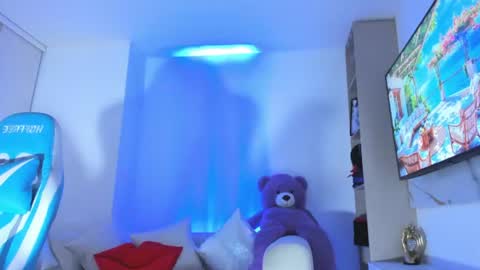 Nicolle online show from July 11, 11:17 pm