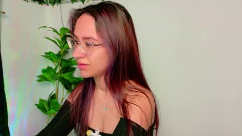 Snapshot of nicoleirisxxx chatting on April 2, 5:16 am nicoleirisxxx online show from April 2, 5:16 am