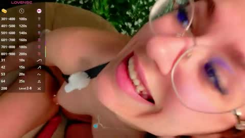 Snapshot of nicoleirisxxx chatting on May 5, 5:26 am nicoleirisxxx online show from May 5, 5:26 am