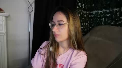 nicoleirisxxx online show from July 23, 5:16 am
