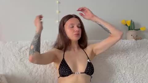 nicolekira online show from July 21, 11:34 am