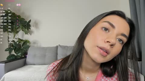 Dua Lipa online show from December 11, 4:20 pm