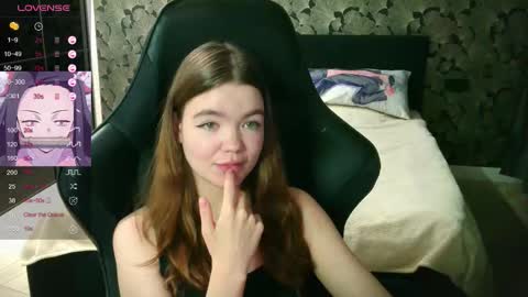 NicoleMeew online show from November 10, 1:54 pm