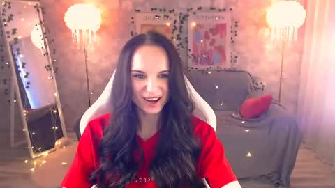 Snapshot of nicolemerz chatting on June 9, 3:23 pm Nicole online show from June 9, 3:23 pm
