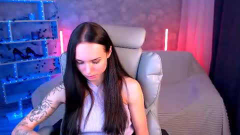 Nicole online show from July 10, 5:37 pm