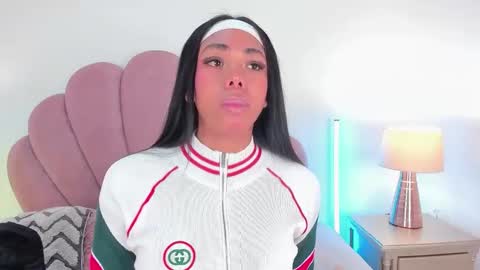 NICOLE online show from December 15, 12:53 pm